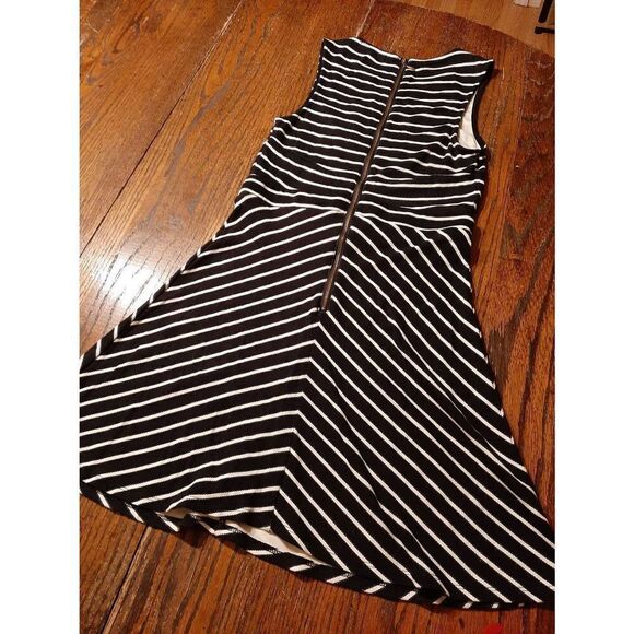 Small Rewind Black White Striped Criss Cross Waist Sleeveless Sundress Casual - Picture 4 of 4